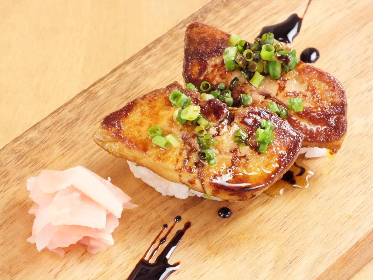【1日10食限定】フォアグラ寿司 100円